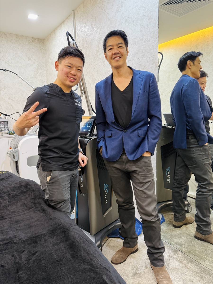 Dr Sin Yong and Dr Davin Lim together with the DEKA Tetra Pro device at Bio Aesthetic Laser Clinic Singapore