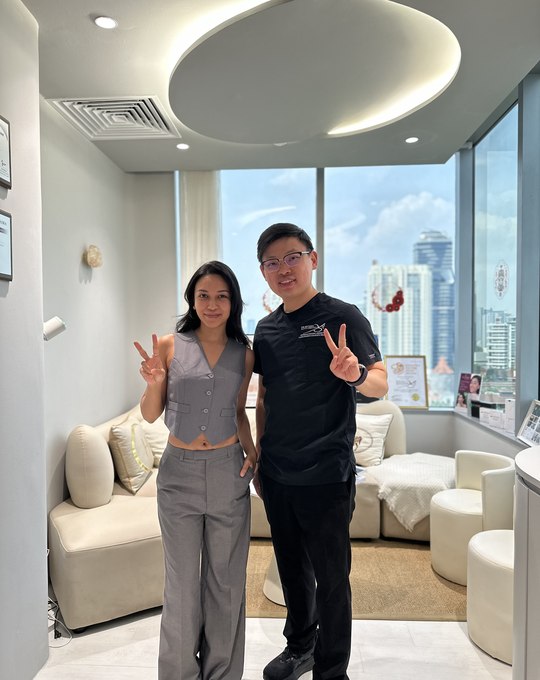 Farah Farz with Dr Sin Yong Singapore