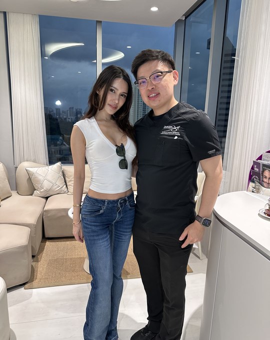 DJ Jade Rasif with Dr Sin Yong Singapore